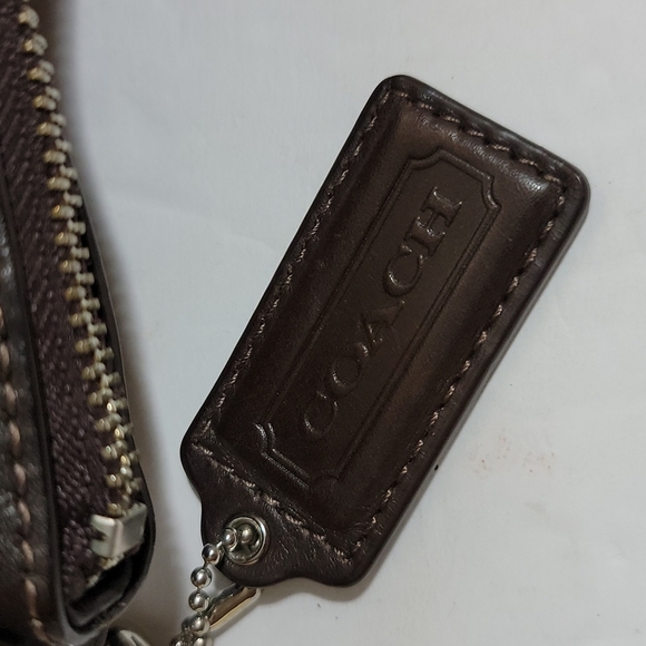 Coach Hobo - Picture 7 of 12